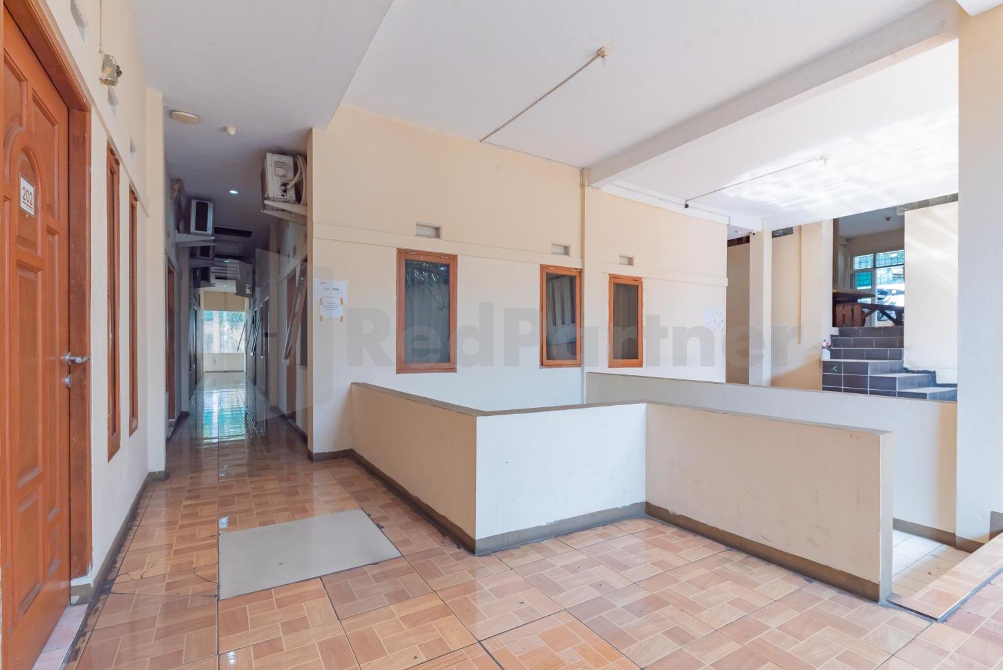 Wisma Alamanda Near Terminal Cicaheum Redpartner Bandung Kültér fotó